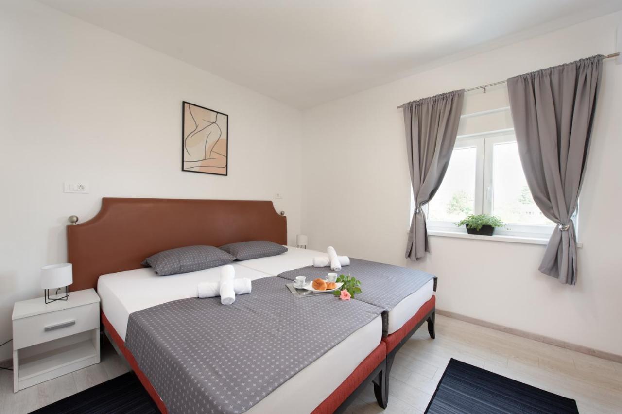 Hotel Potpican Экстерьер фото