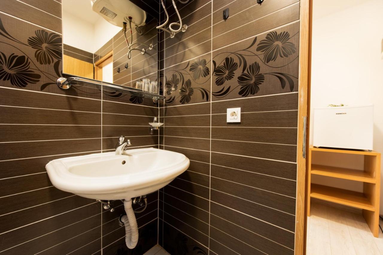 Hotel Potpican Экстерьер фото