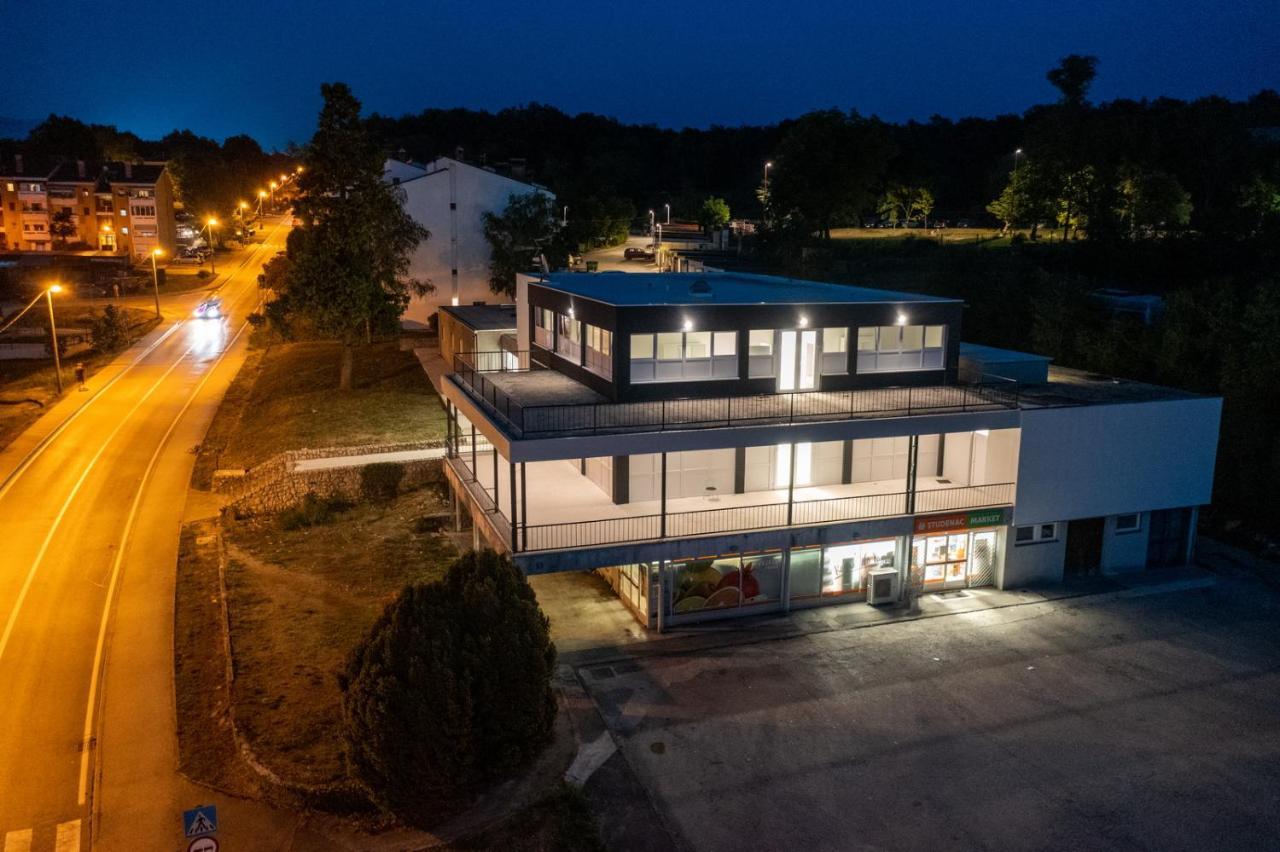 Hotel Potpican Экстерьер фото